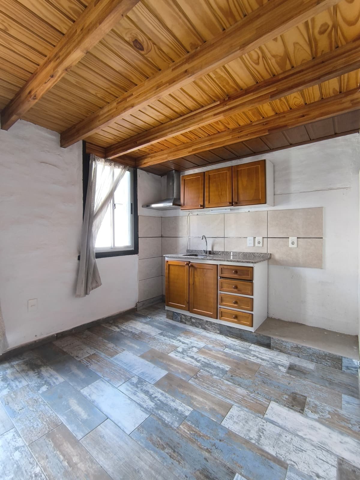 Alquiler Dúplex 1 dormitorio y balcón en Barrio Reus · Foto 5
