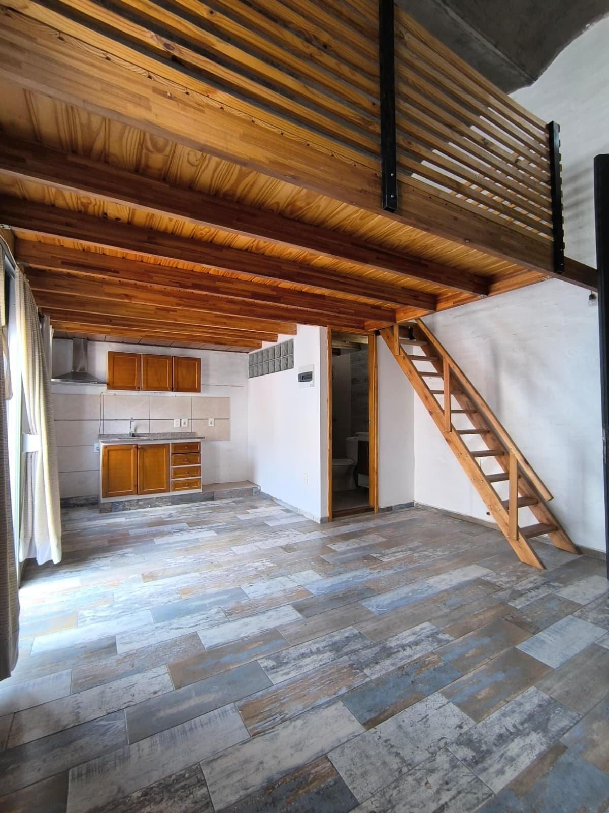 Alquiler Dúplex 1 dormitorio y balcón en Barrio Reus