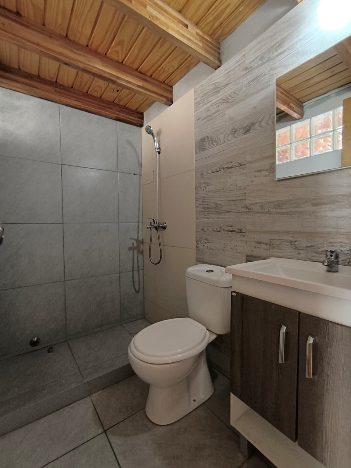 Alquiler Dúplex 1 dormitorio y balcón en Barrio Reus · Foto 12