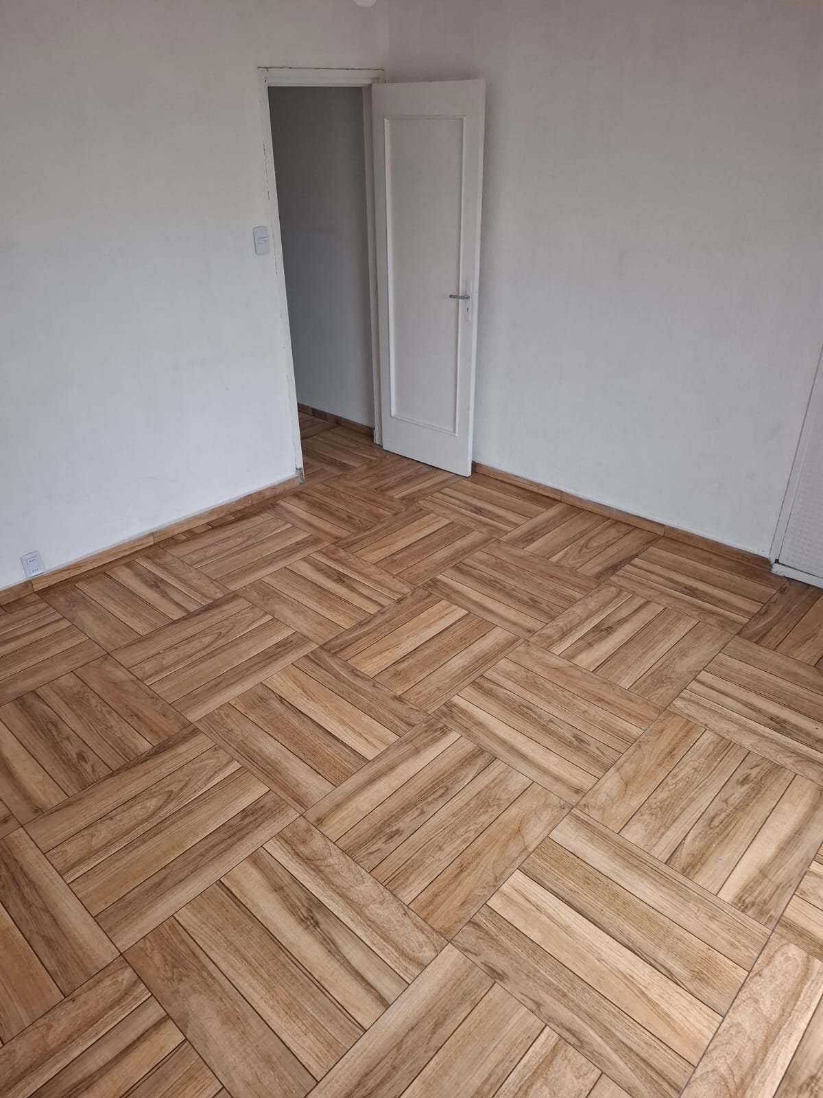 Alquiler Apartamento 1 dormitorio, patio SIN GASTOS COMUNES Tres Cruces · Foto 9