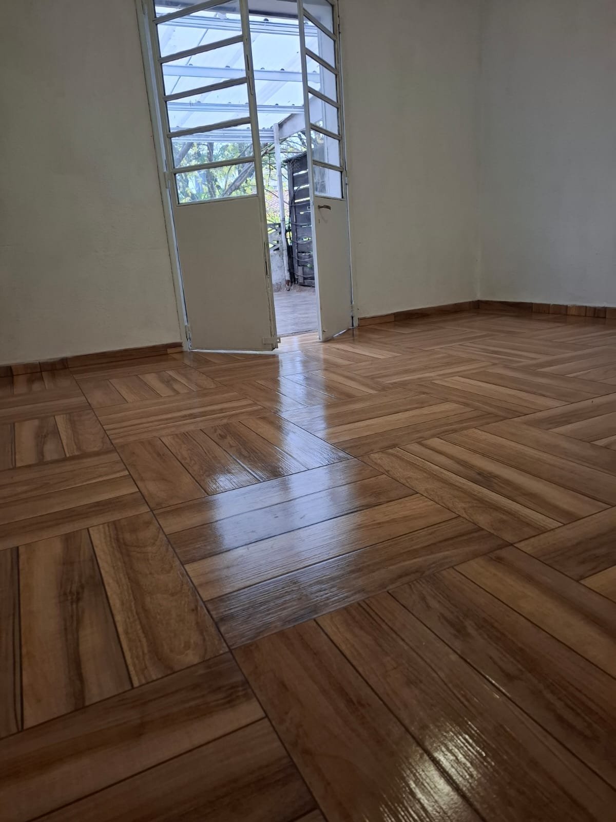 Alquiler Apartamento 1 dormitorio, patio SIN GASTOS COMUNES Tres Cruces · Foto 3