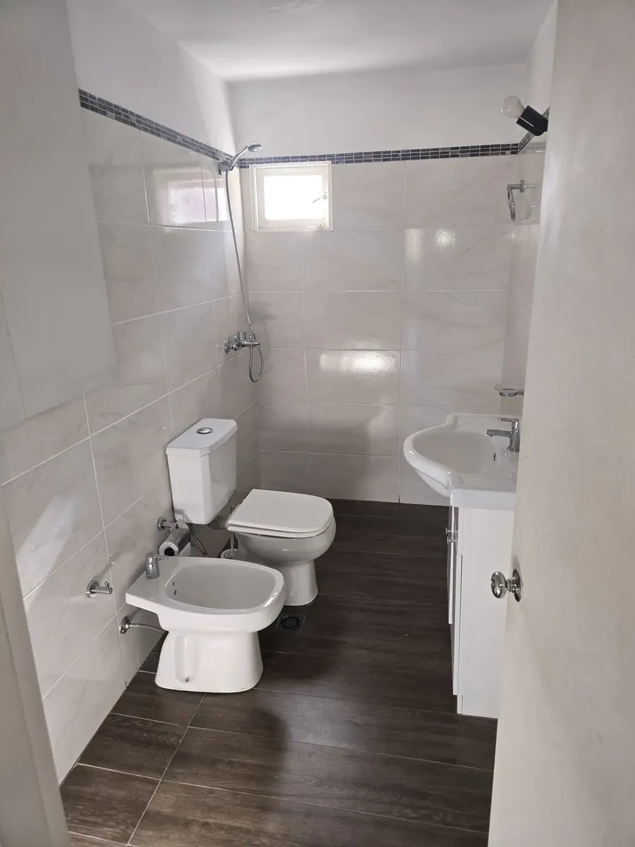 Alquiler Apartamento 3 dormitorios garaje en Aguada · Foto 8