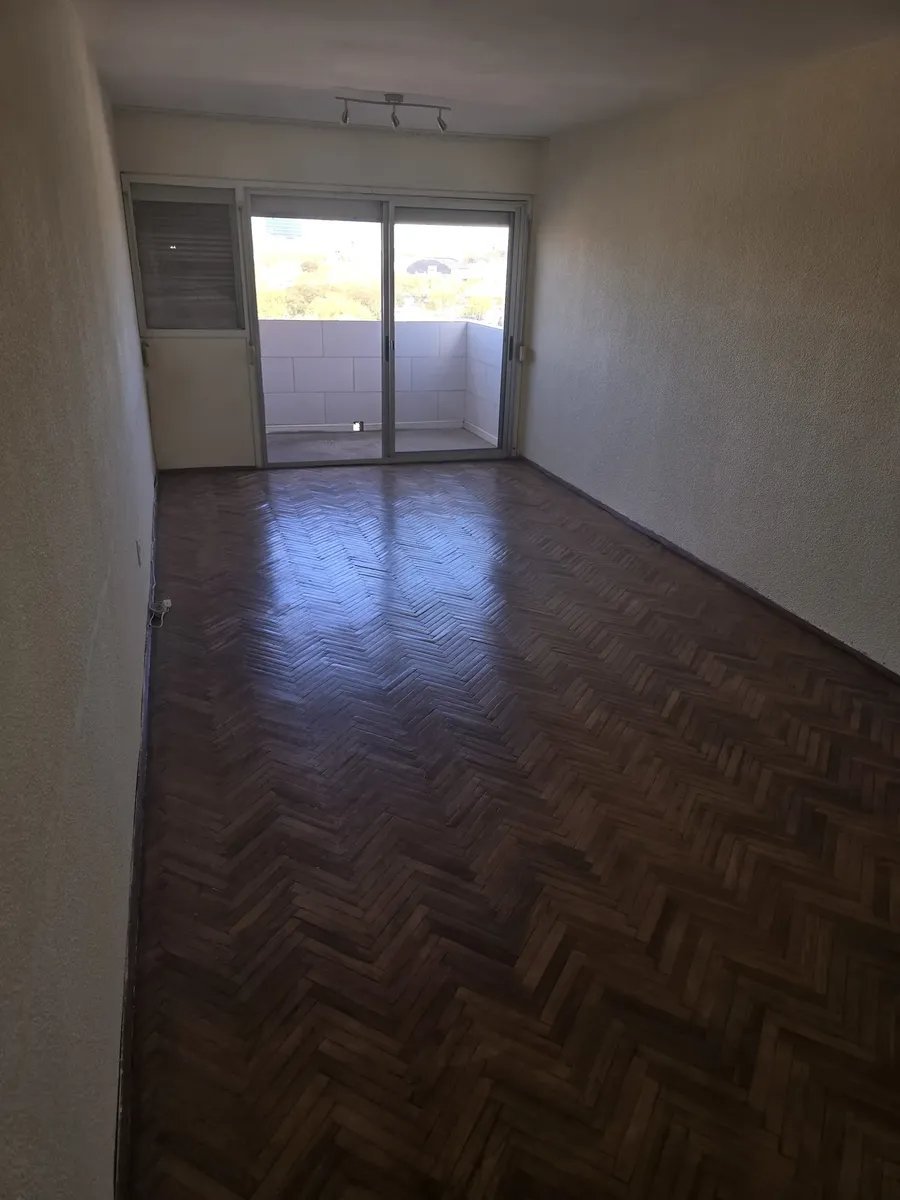 Alquiler Apartamento 3 dormitorios garaje en Aguada · Foto 2