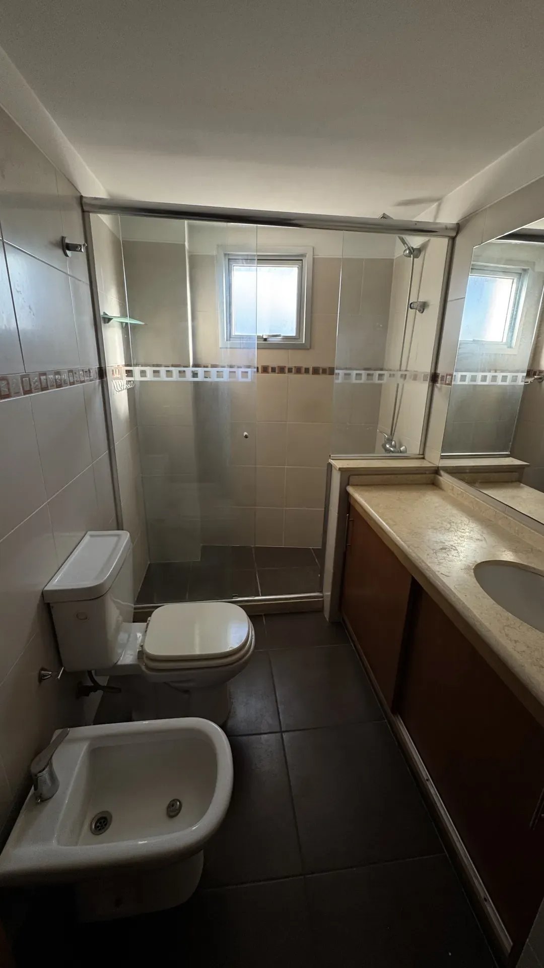 Alquiler Apartamento de 3 Dormitorios y 2 Cocheras Malvín · Foto 4