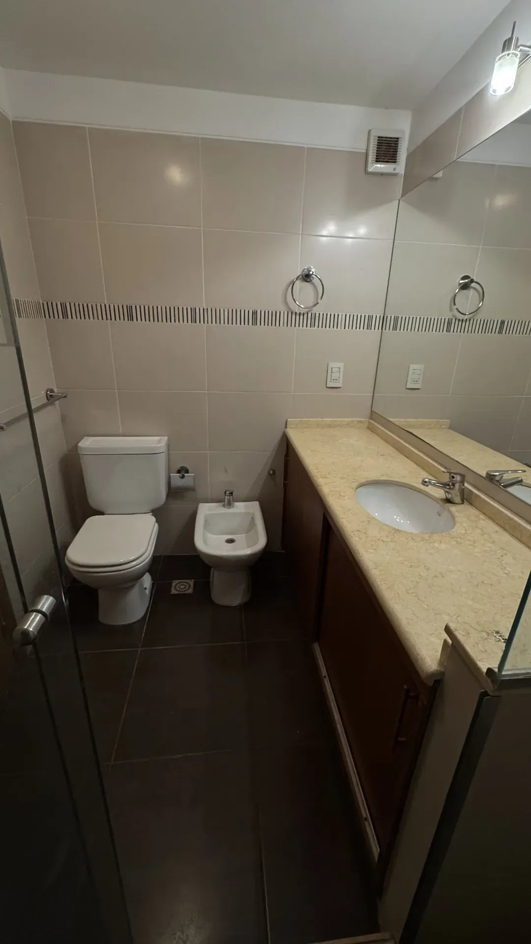 Alquiler Apartamento de 3 Dormitorios y 2 Cocheras Malvín · Foto 8