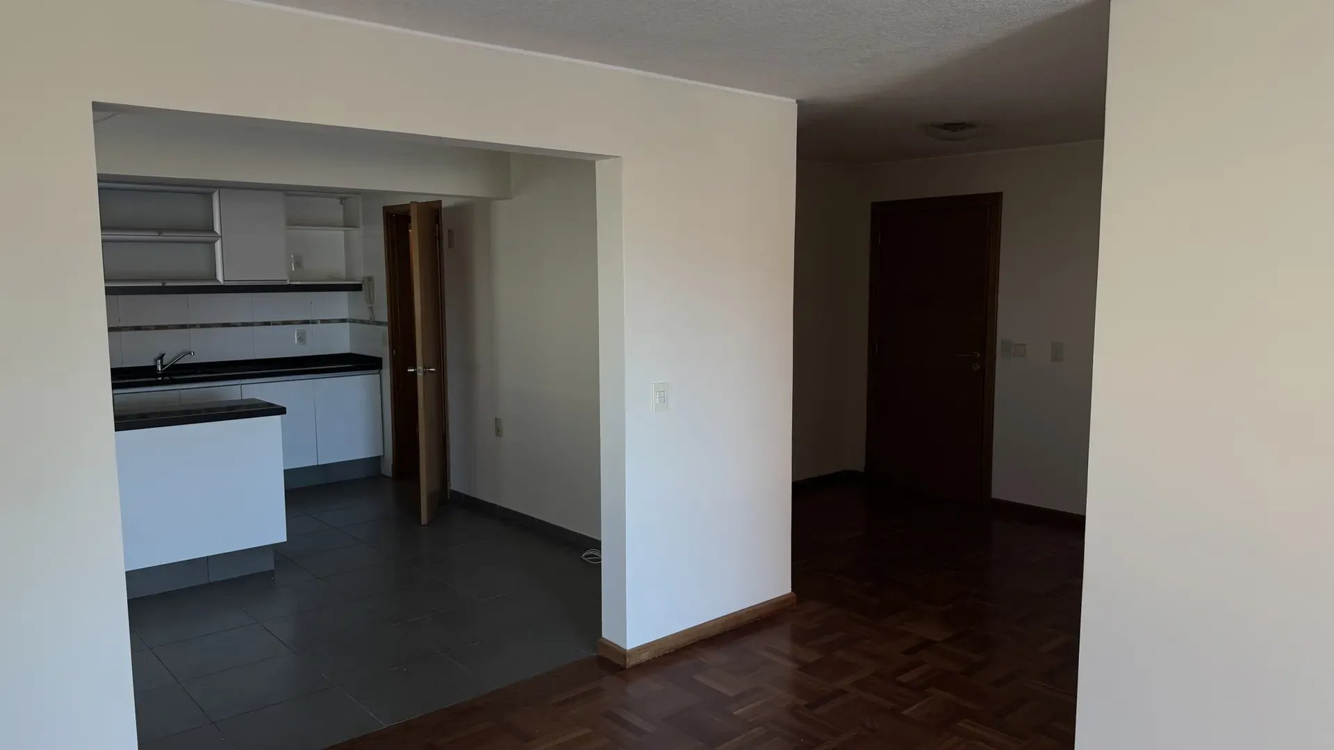 Alquiler Apartamento de 3 Dormitorios y 2 Cocheras Malvín · Foto 6