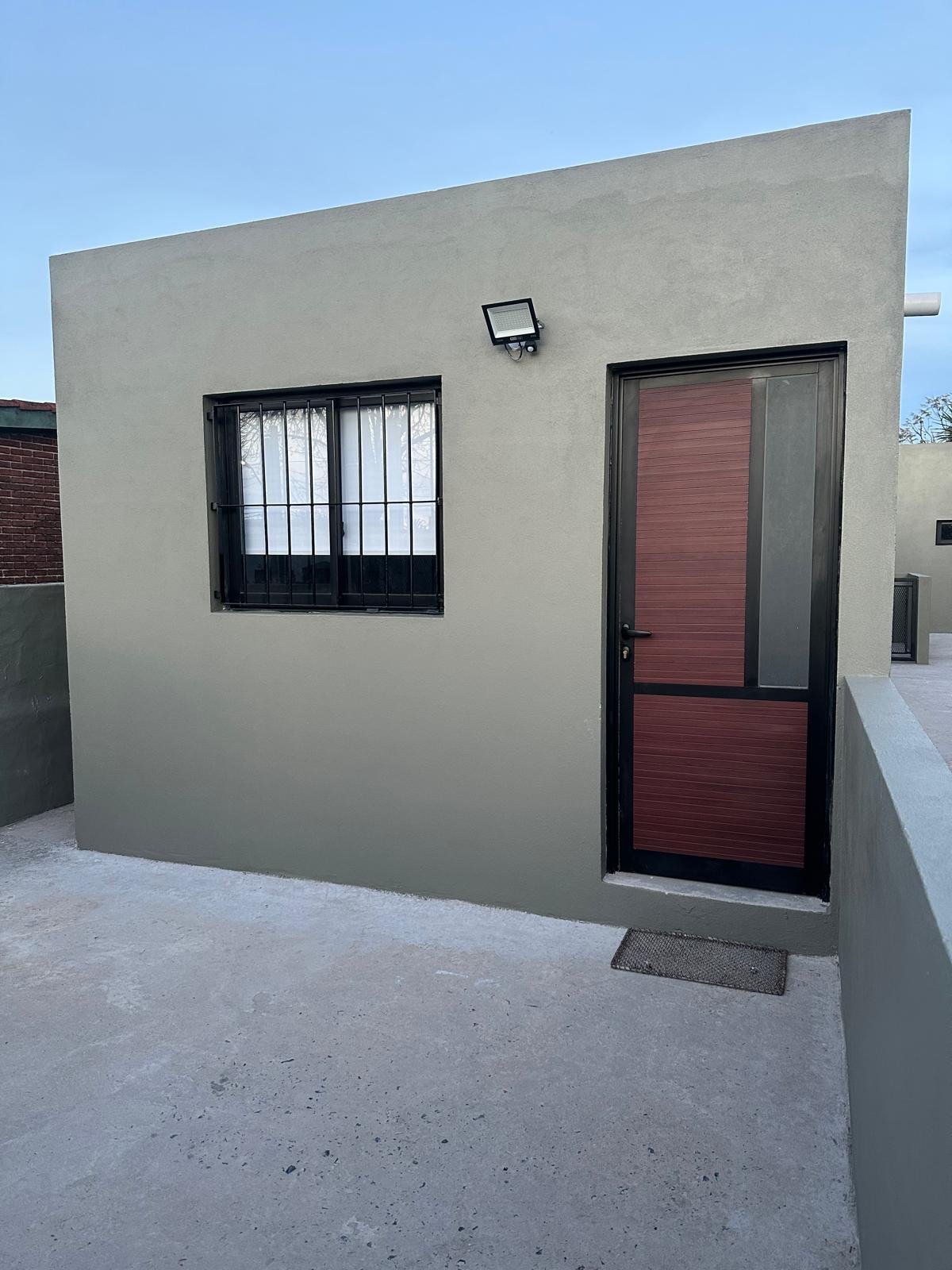 Alquiler Anual Monoambiente con patio Bº Perlita Maldonado · Foto 2
