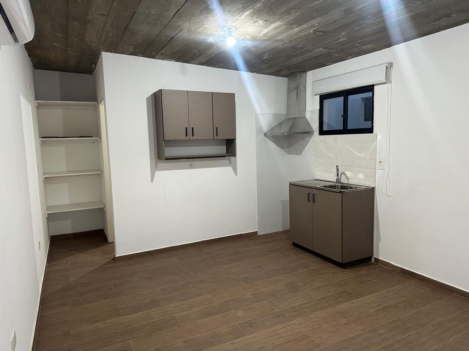 Alquiler Anual Monoambiente con patio Bº Perlita Maldonado · Foto 4
