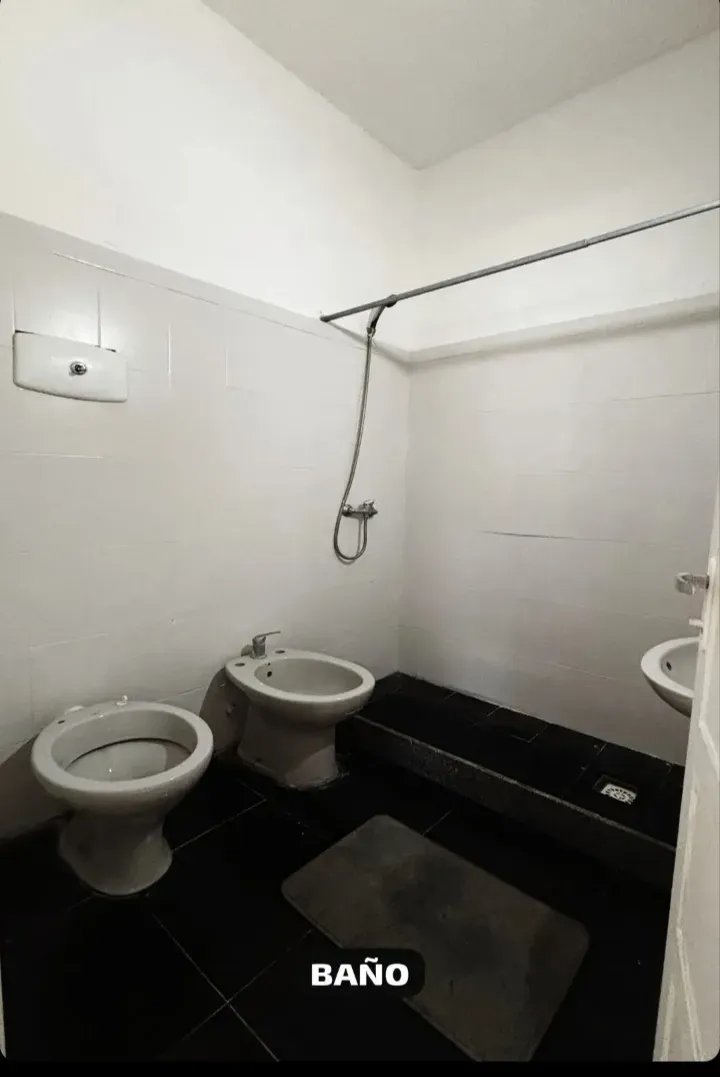 Alquiler Casa 3 Dormitorios 120 m²  La Blanqueada · Foto 8