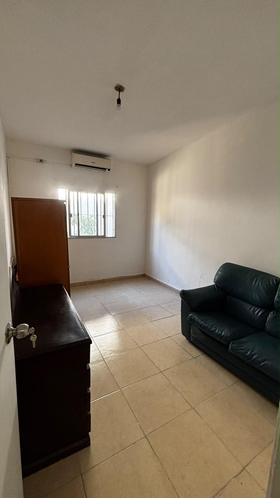 Alquiler Casa 3 Dormitorios 120 m²  La Blanqueada · Foto 3