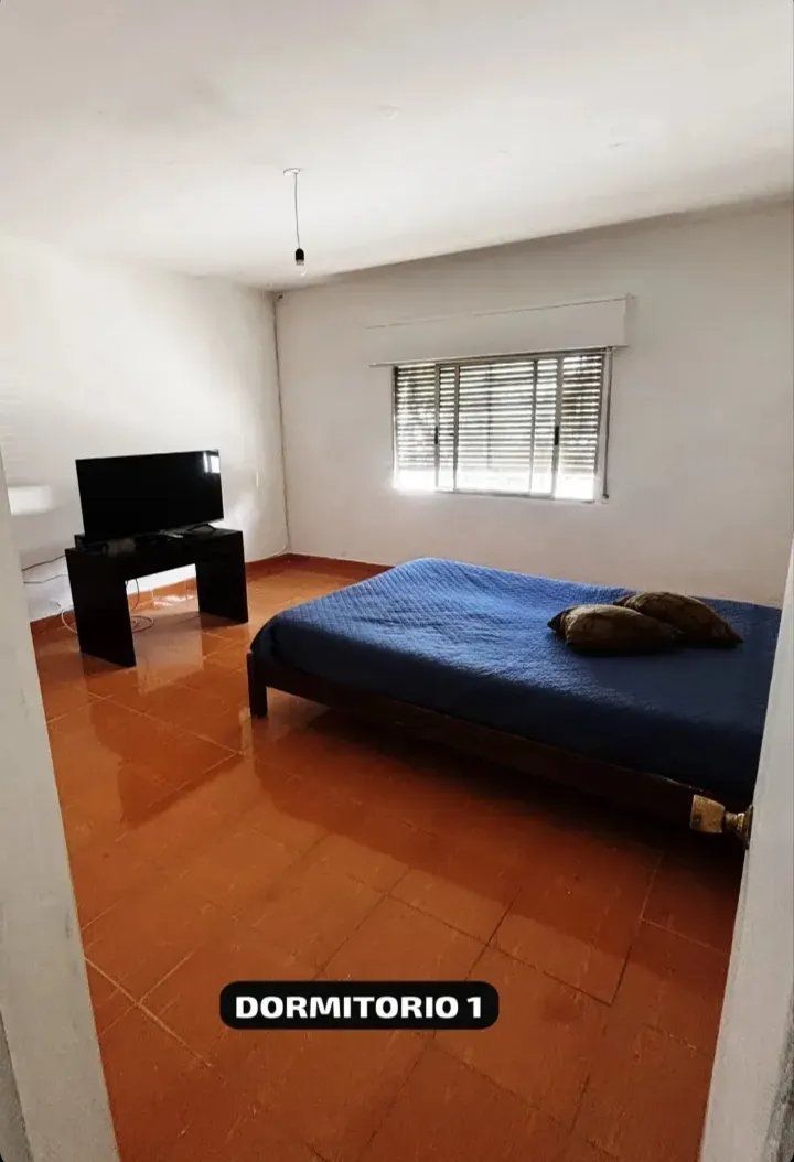Alquiler Casa 3 Dormitorios 120 m²  La Blanqueada · Foto 2