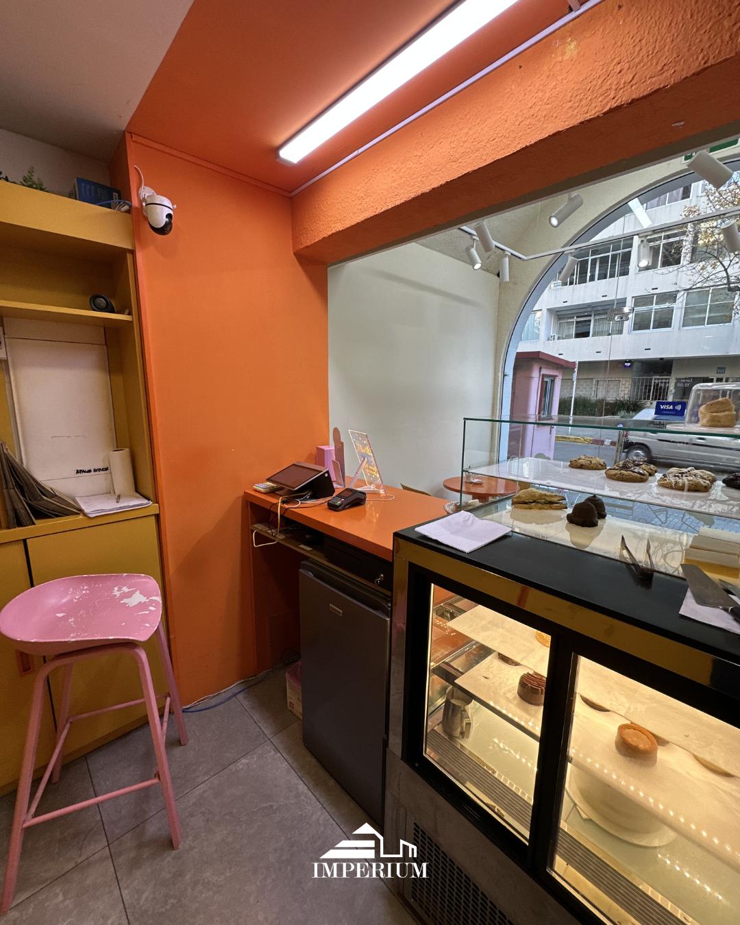 ALQUILER LOCAL + VENTA EQUIPAMIENTO  PUNTA CARRETAS  30 M² · Foto 4