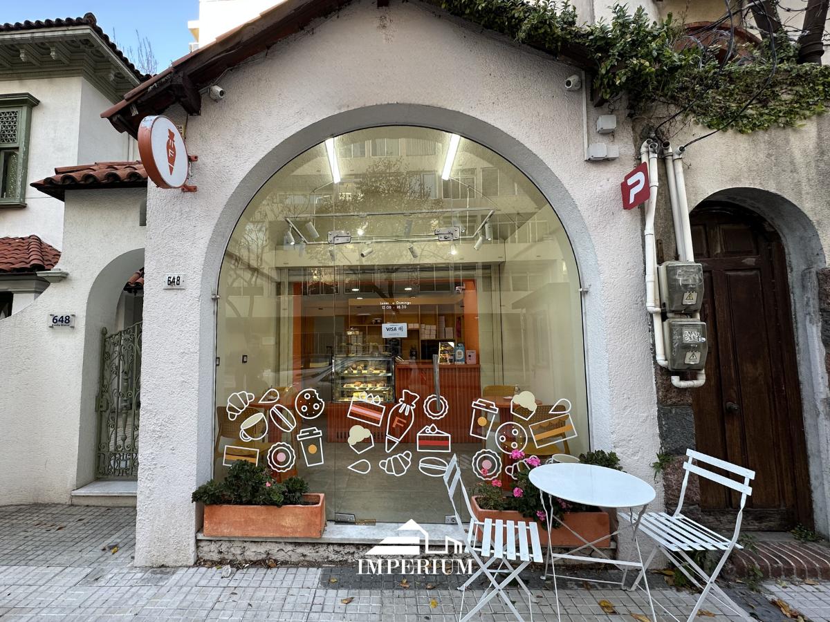 ALQUILER LOCAL + VENTA EQUIPAMIENTO  PUNTA CARRETAS  30 M² · Foto 6