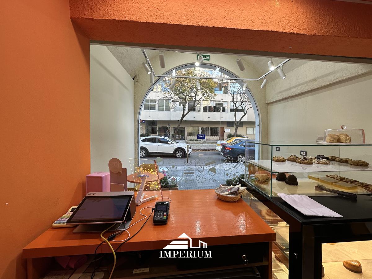 ALQUILER LOCAL + VENTA EQUIPAMIENTO  PUNTA CARRETAS  30 M² · Foto 3