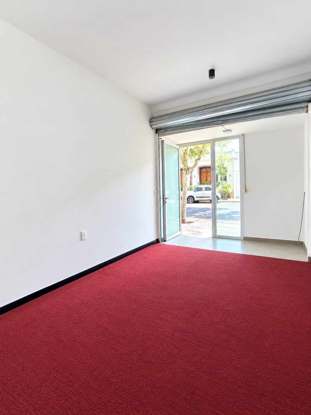 Alquiler Local Comercial en Cordón