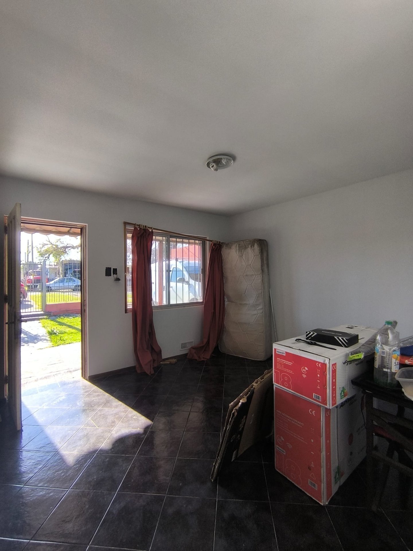 ALQUILER CASA DE 1 DORMITORIO Y FRENTE · Foto 3