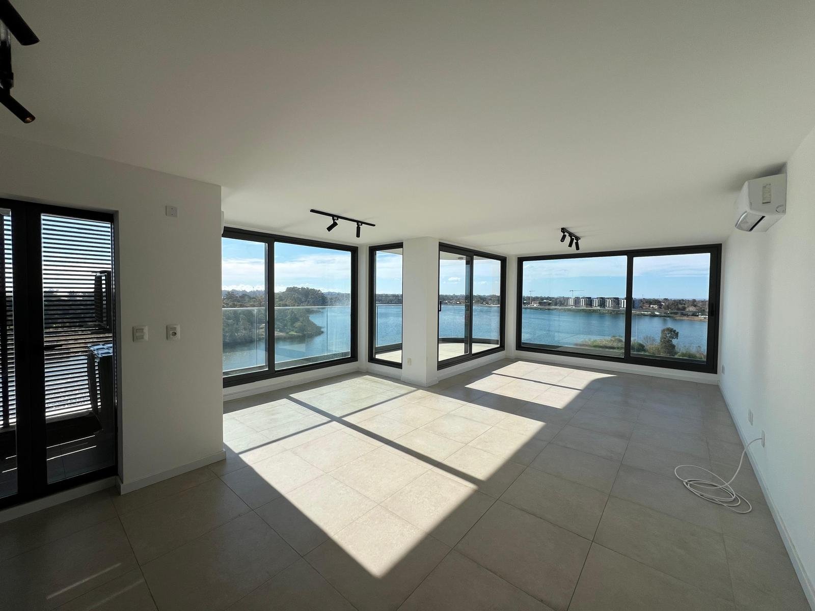 Alquiler Apartamento 2 dormitorios en Carrasco Boating con Piscinas · Foto 3