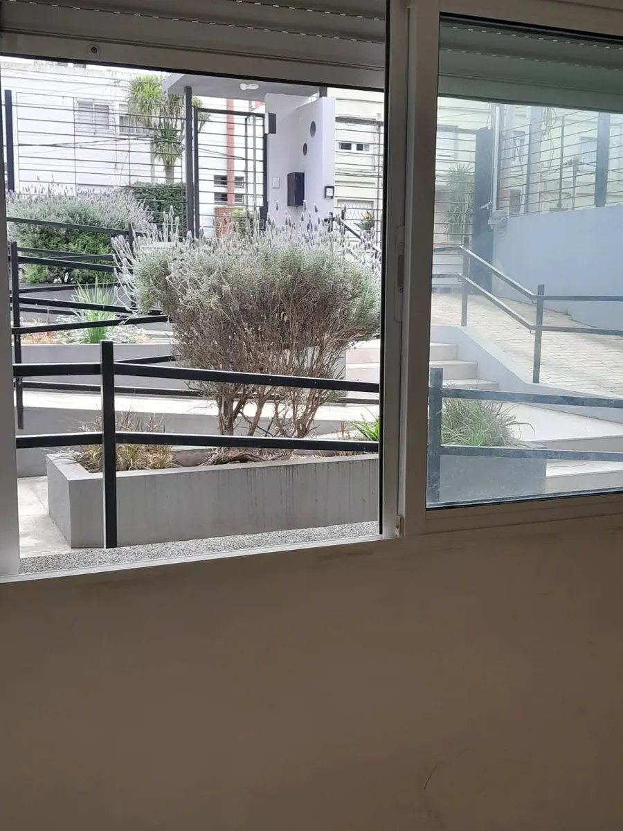 Alquiler Monoambiente Malvín Nuevo como nuevo · Foto 9