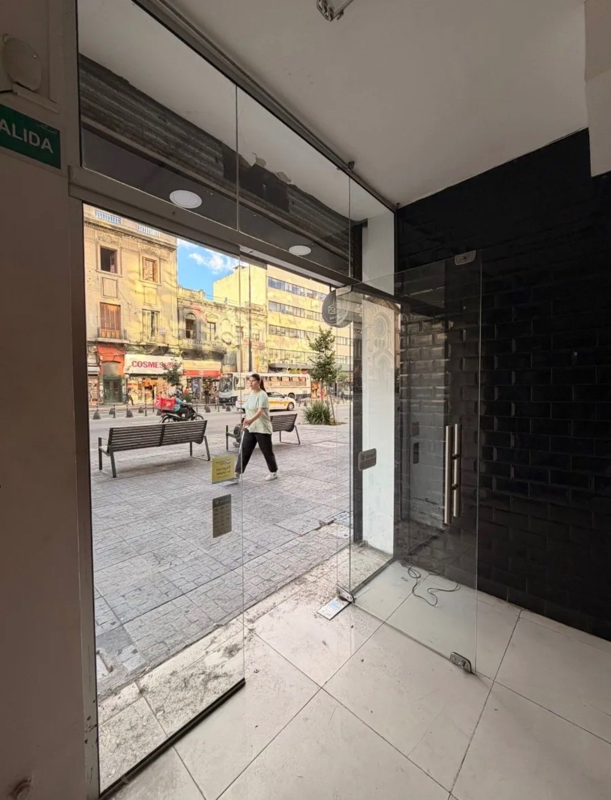 Alquiler Local comercial en Cordón · Foto 2