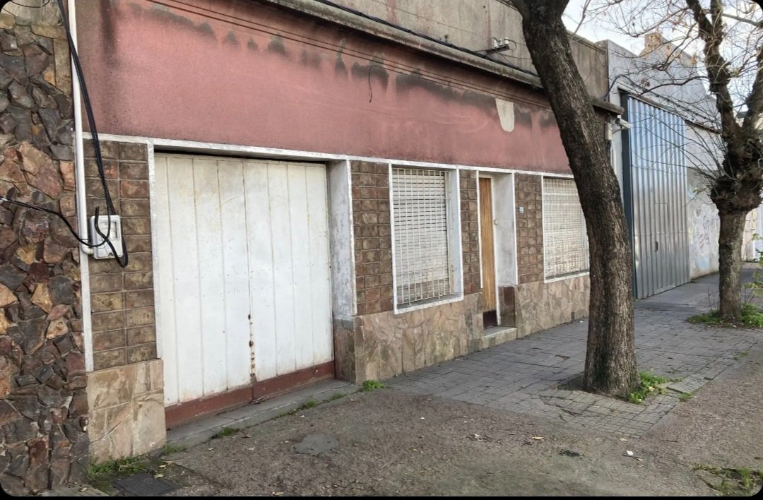 Venta Casa 3 dorm con garaje y patio Las Piedras