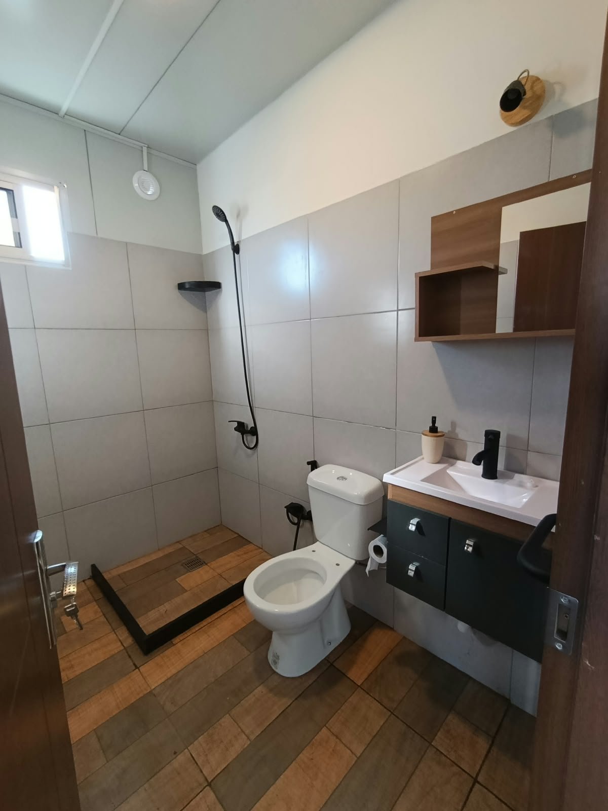 Alquiler Casa El Pinar 1 dormitorio con Sin gastos Comunes  A ESTRENAR · Foto 6