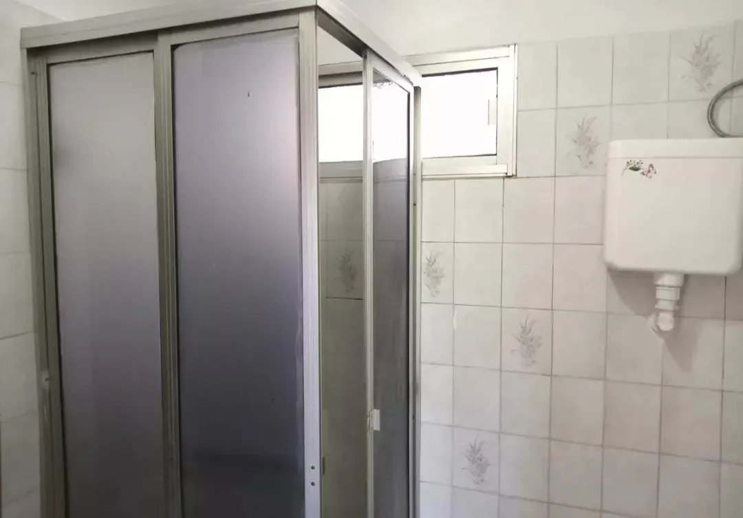 APARTAMENTO EN ALQUILER, 2 DORMITORIOS Y BALCÓN AL FRENTE, LA COMERCIAL · Foto 5