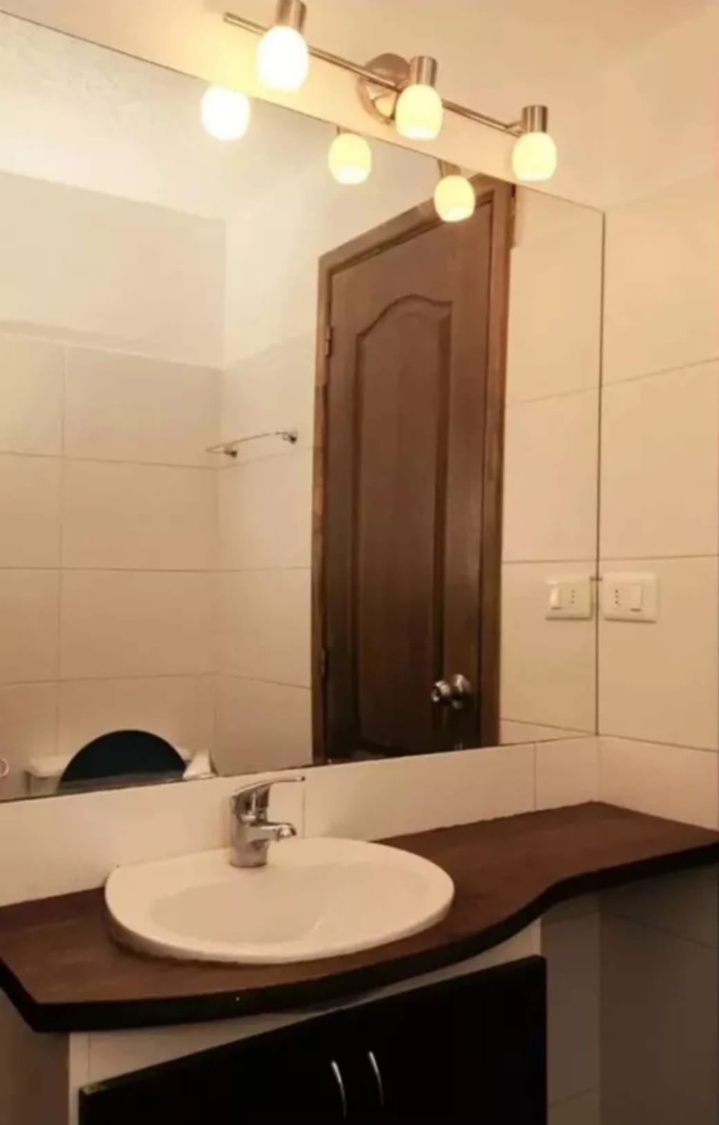 ALQUILER MONOAMIENTE CON PATIO EN POCITOS · Foto 4