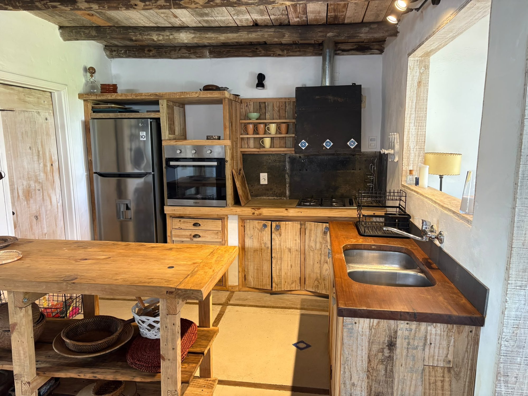Alquiler ANUAL Casa 2 dormitorios 2 baños La Barra. · Foto 6