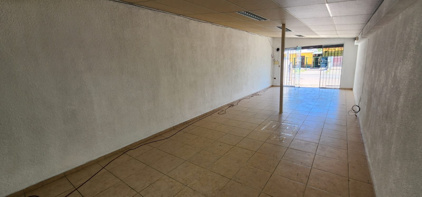Alquiler Local comercial 64 m² Piedras Blancas · Foto 5