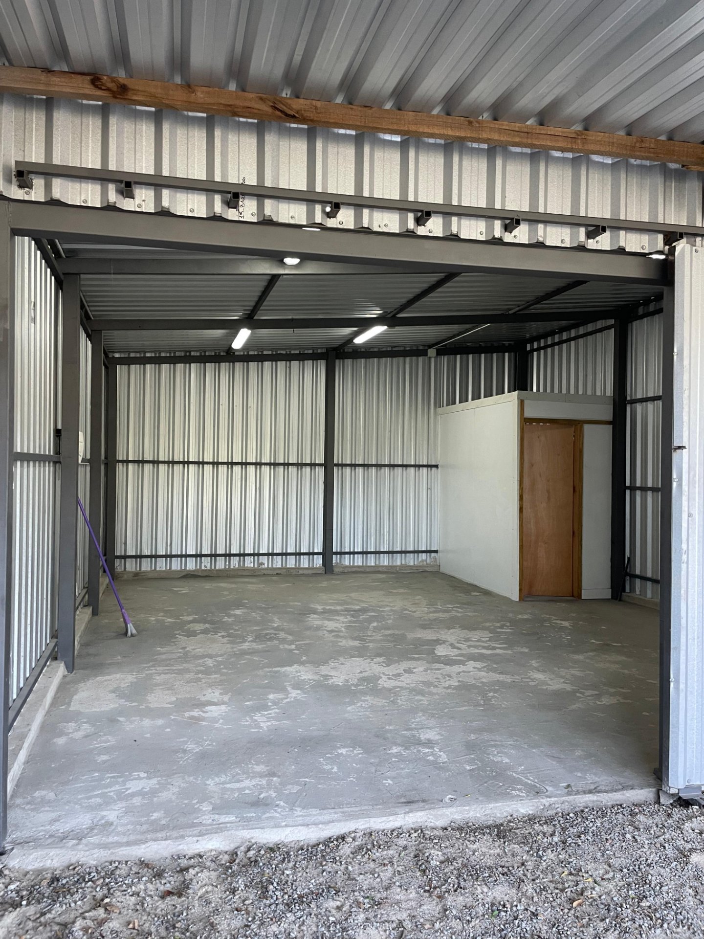 ALQUILER LOCAL COMERCIAL PANDO (Ruta 8, Km 29.700) · Foto 6