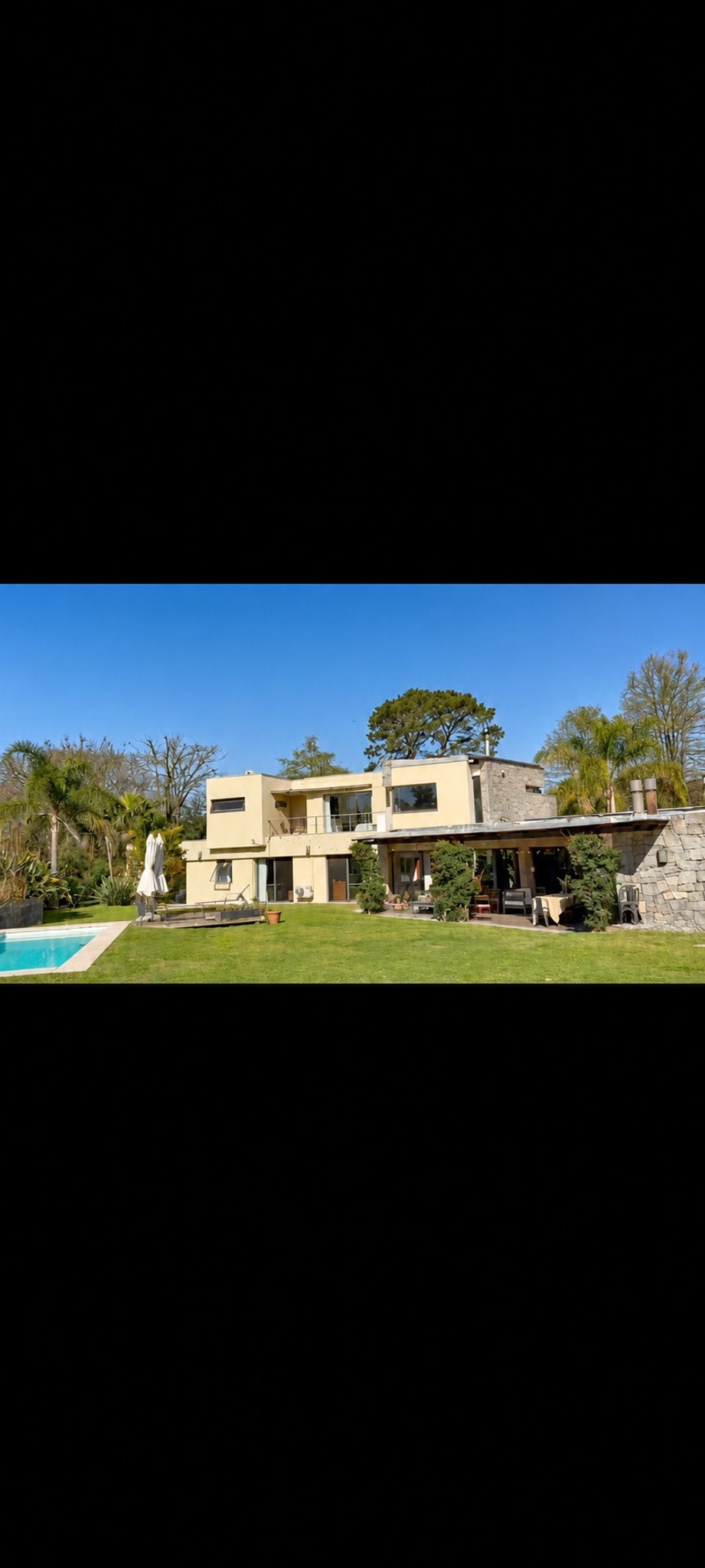 Alquilo Casa Punta Del Este 4 dormitorios con dependencia. · Foto 1