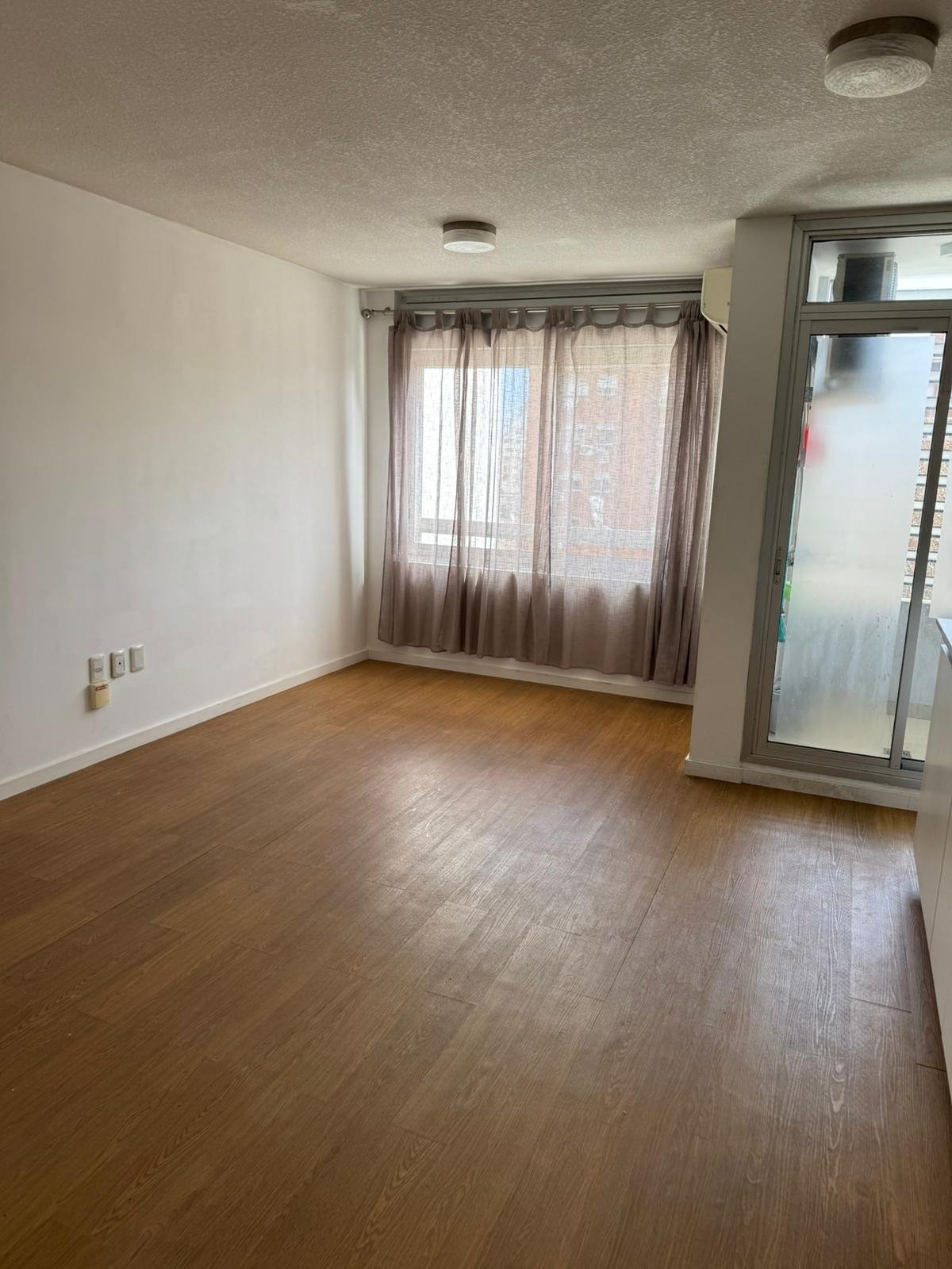 Alquiler Apartamento 2 Dormitorios Tres Cruces · Foto 3