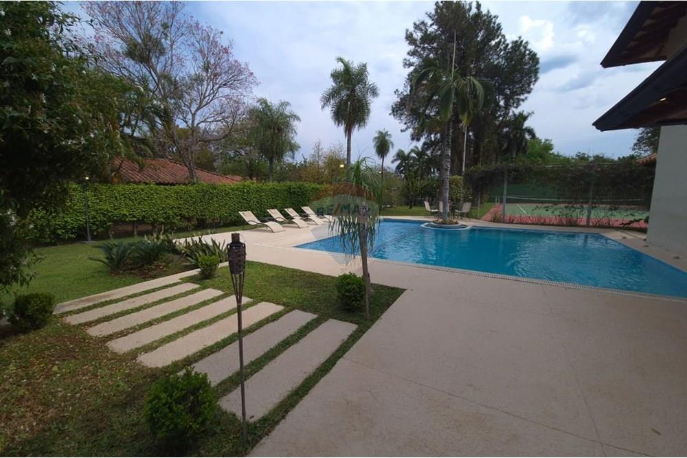 Vendo Casa en San Bernardino con Cancha de Tenis — foto 2
