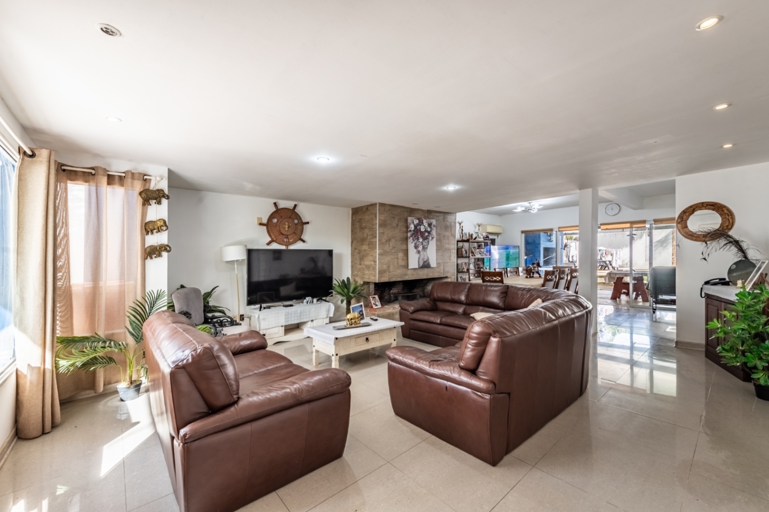Venta de Casa de 4 dormitorios con Piscina en El Pinar Sur a 400m de la rambla. - foto 2