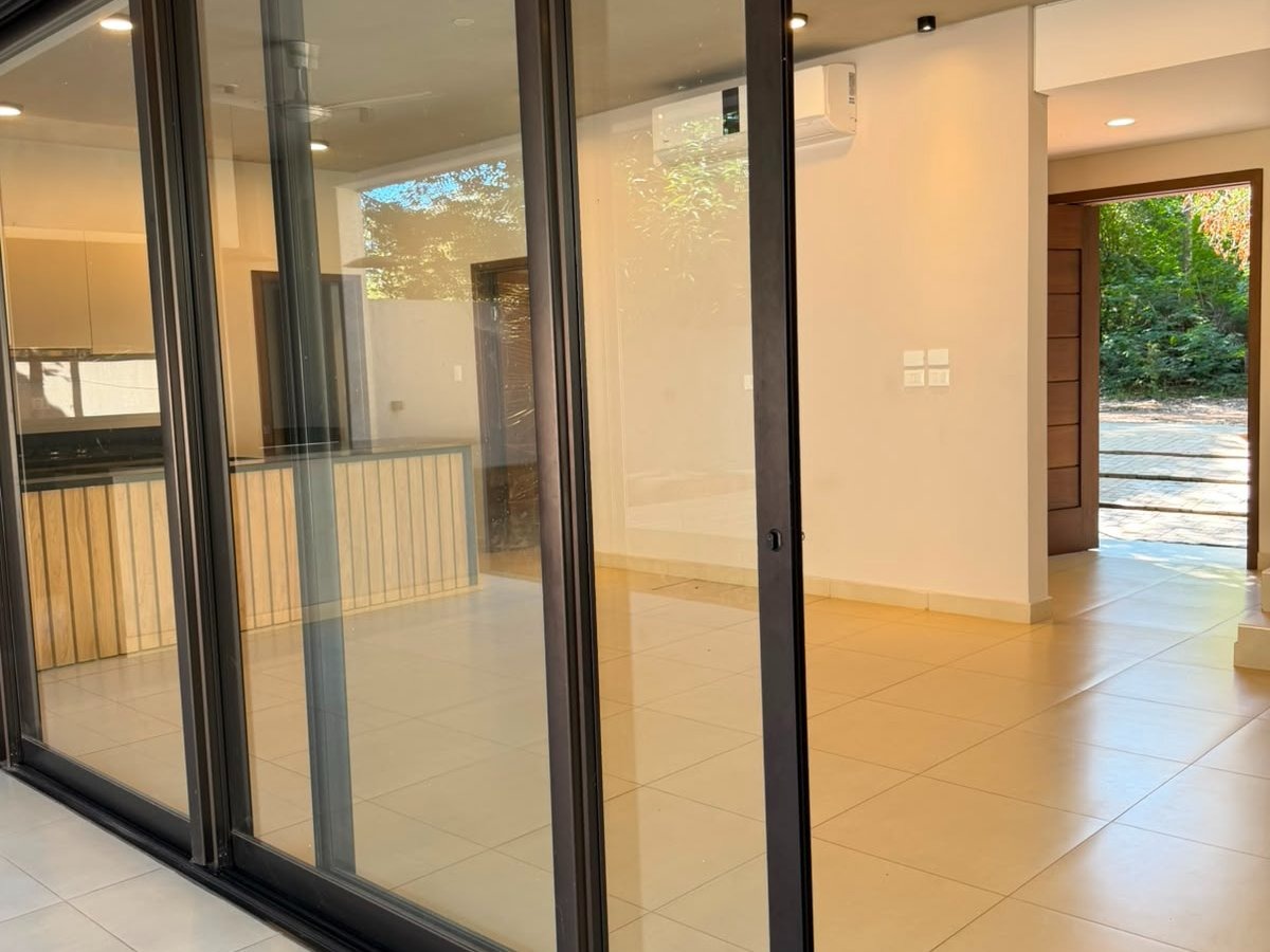 VENDO CASA MODERNA EN SAN BERNARDINO — foto 3