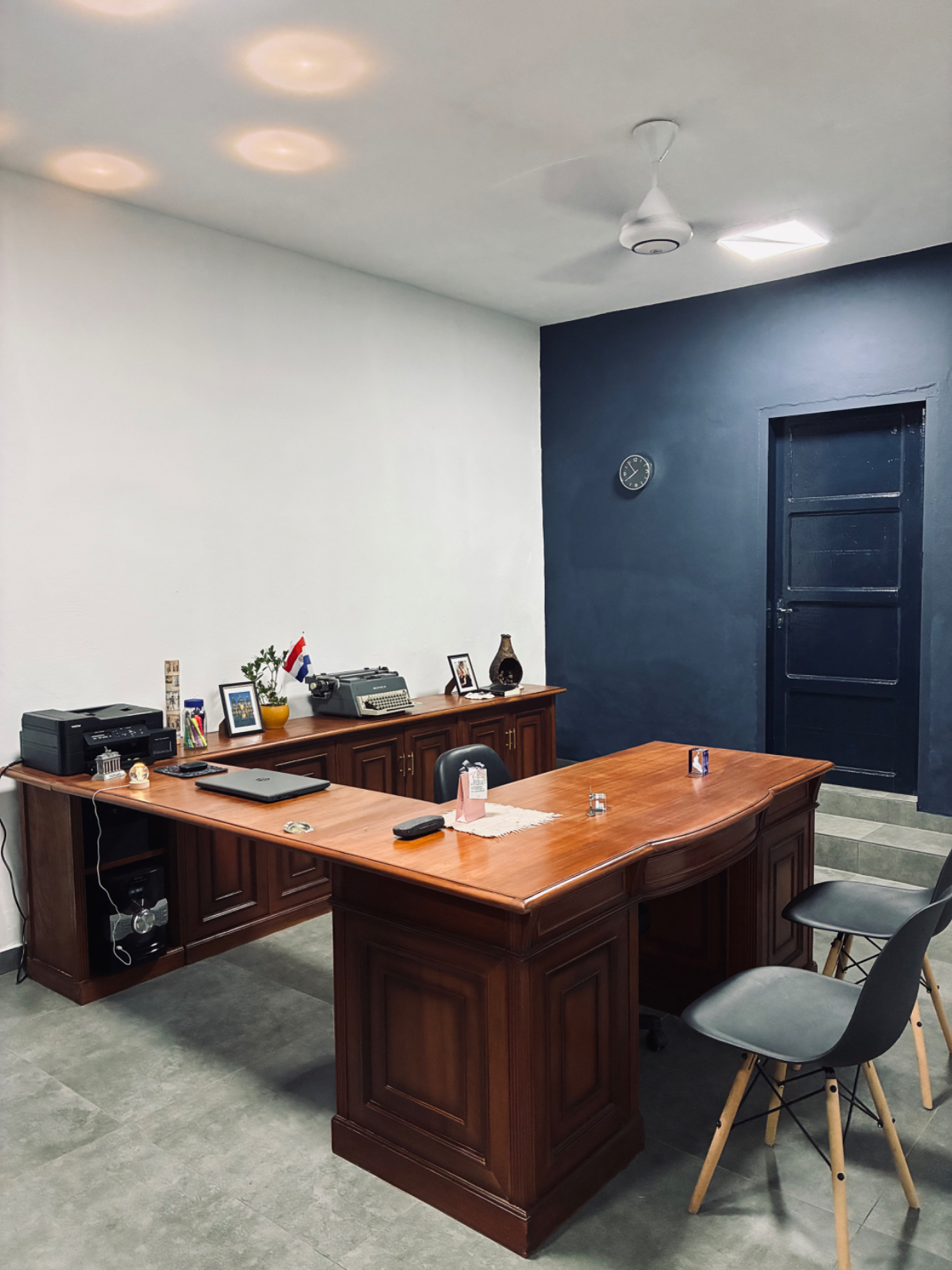 Alquiler de hermosa Oficina en Fernando De La Mora — foto 2