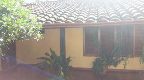 Vendo Una Casa En El Centro Mismo De San Lorenzo, Zona Stock Barrio San Antonio