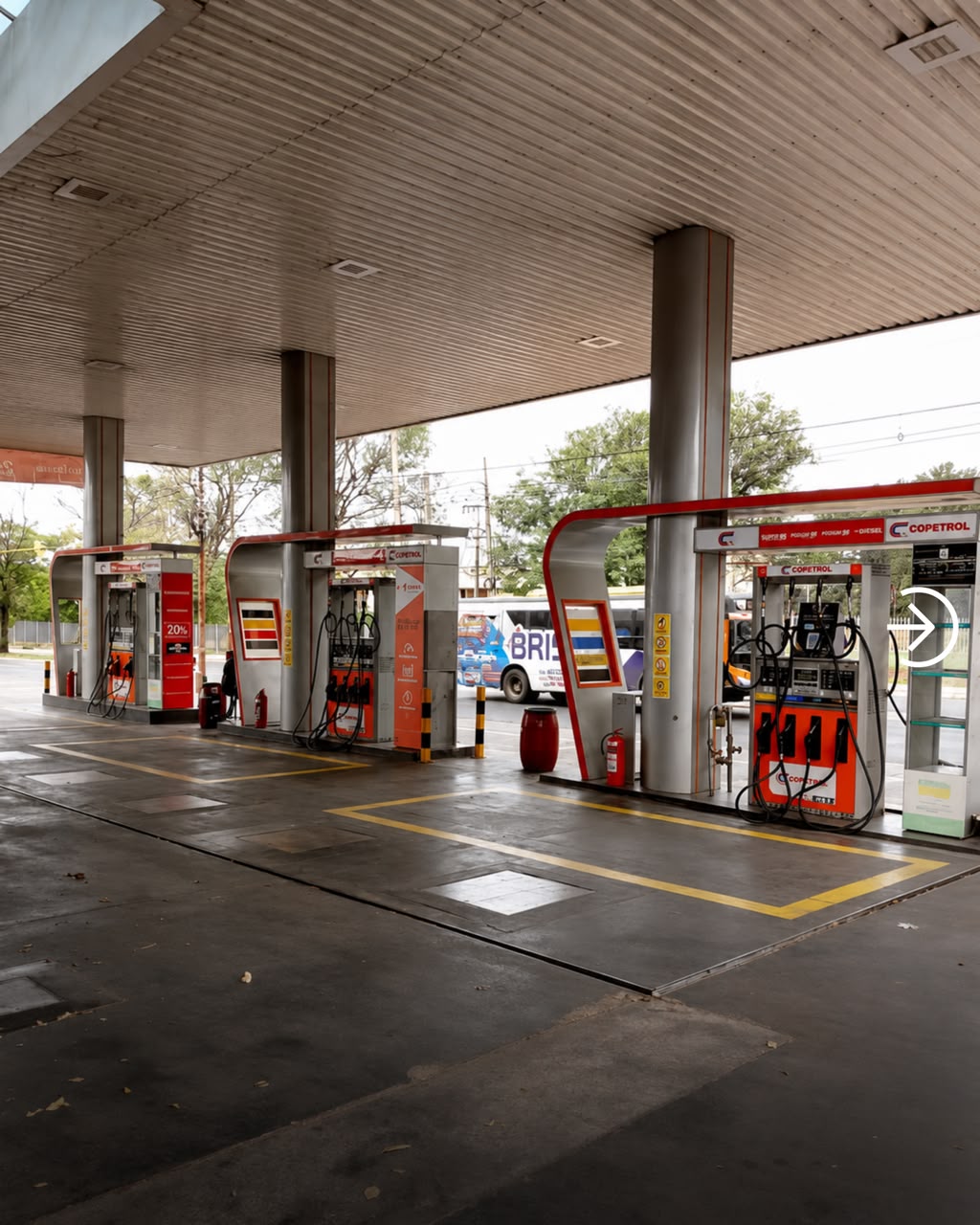 Vendo Servicentro en esquina, sobre la Av. Mcal.López — foto 3