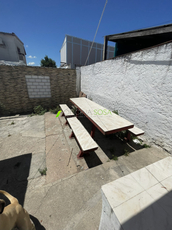 JOSE PRAT ESQ. YUGOESLAVIA - CON GARAJE · Foto 13