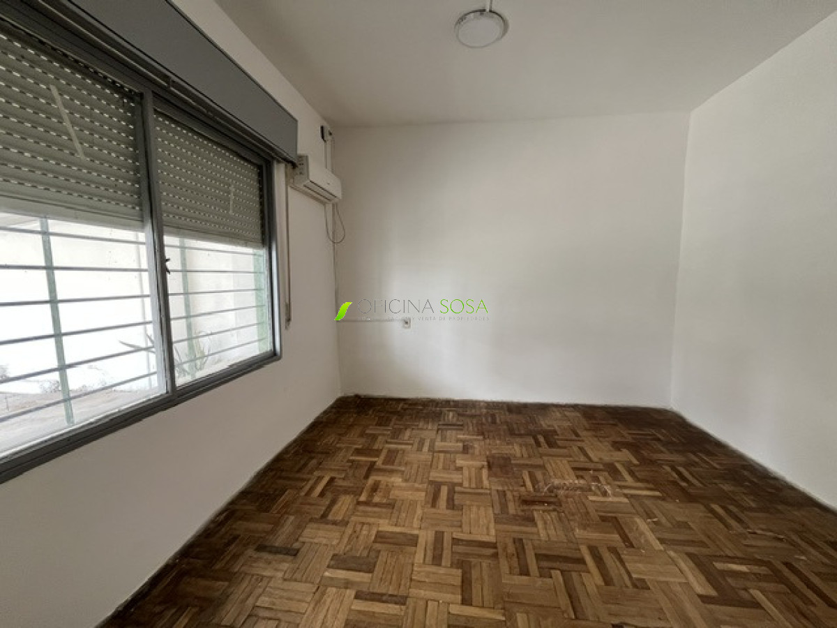 CALERA DE LAS HUERFANAS ESQ. LAURELES - CON COCHERA · Foto 10