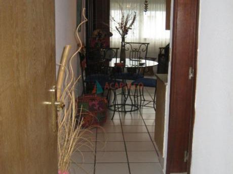 Monoambiente Grande Dividido Con Cocina Y Baño, Piscina, Parrillero, Servicio De Lavadero, Wifi En Recepcion, Vigilancia Las 24 Horas