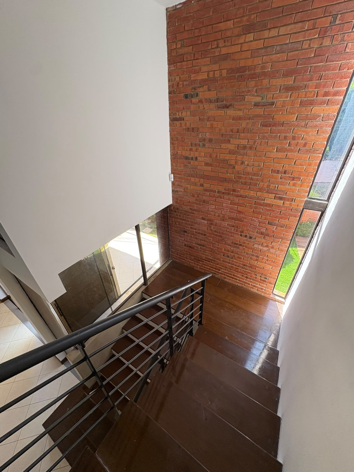 Alquilo Residencia Premiun En Mburucuya — foto 2