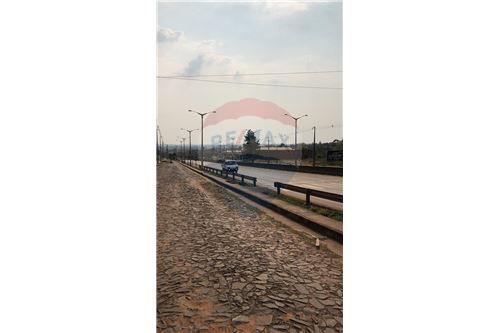 Terreno - Alquiler - Encarnación, Paraguay — foto 2