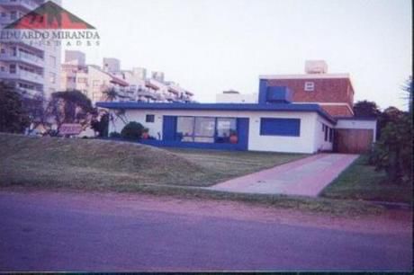 Casas En Playa Brava: Emp1211c