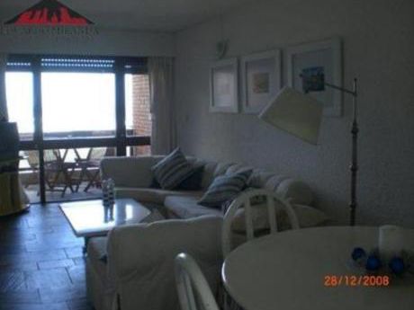 Apartamentos En Playa Brava: Emp1282a