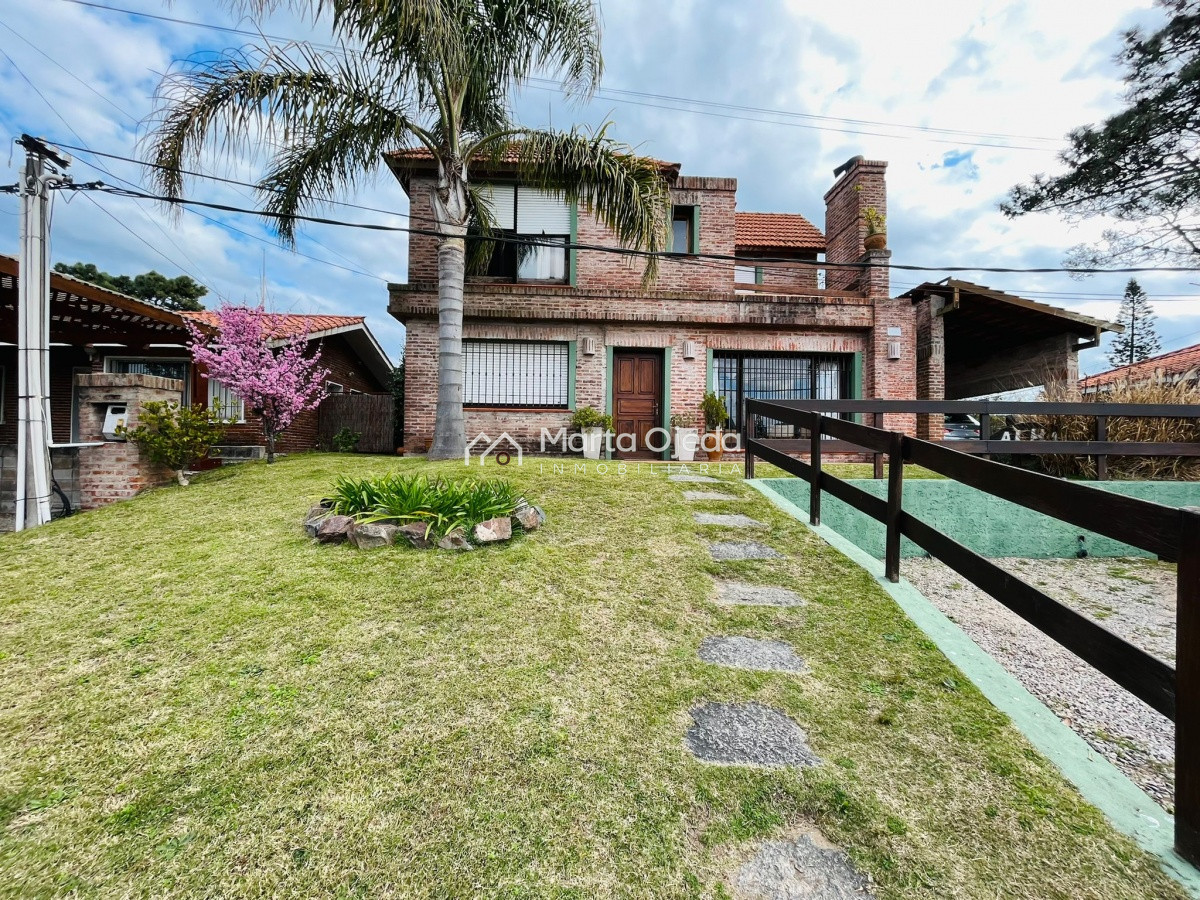Hermosa casa a la venta de 5 dormitorios