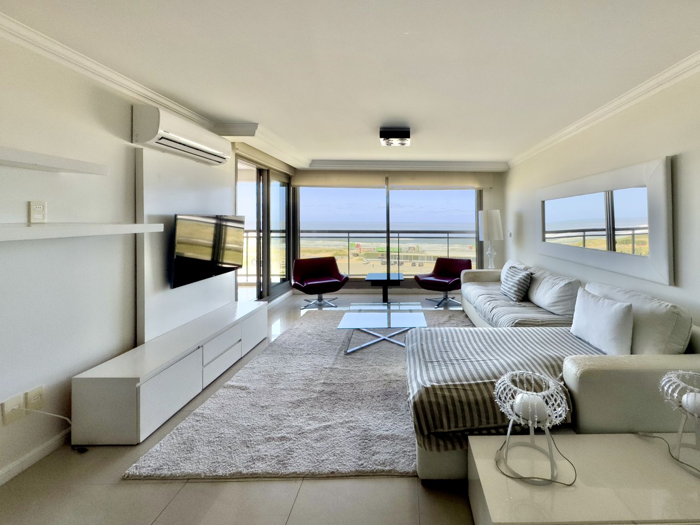 (BPV-BPV-10994)  Departamento en alquiler de 4 ambientes en PLAYA BRAVA · Foto 2