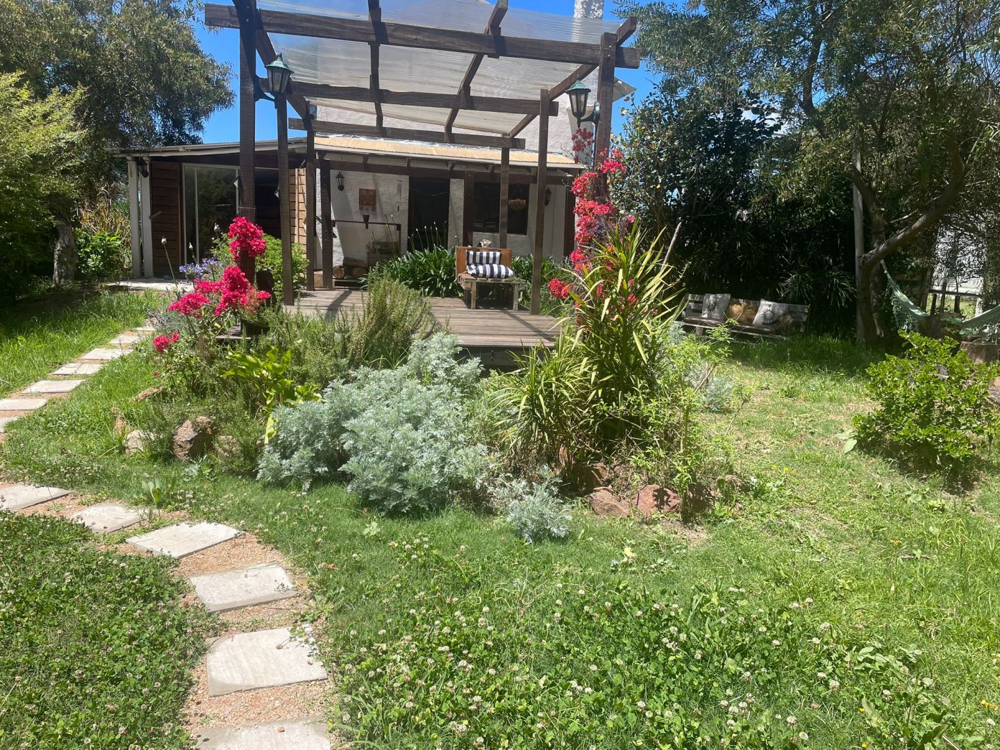 (BPV-BPV-11064)  Casa en alquiler de 4 ambientes en SANTA MONICA