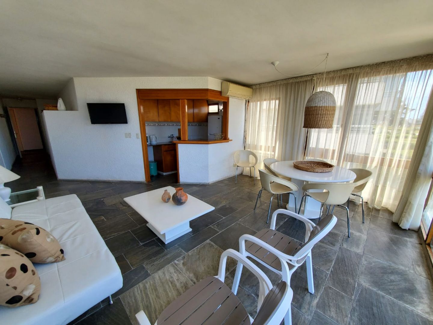 (BPV-BPV-5376)  Departamento en alquiler de 3 ambientes en PLAYA BRAVA · Foto 2