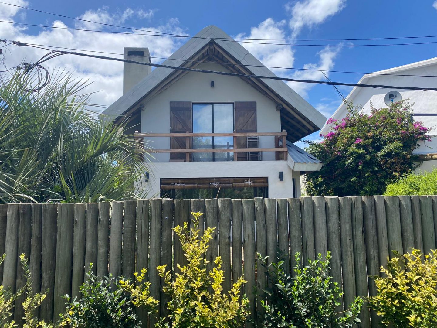 (BPV-BPV-8455)  Casa en venta de 4 ambientes en EL TESORO